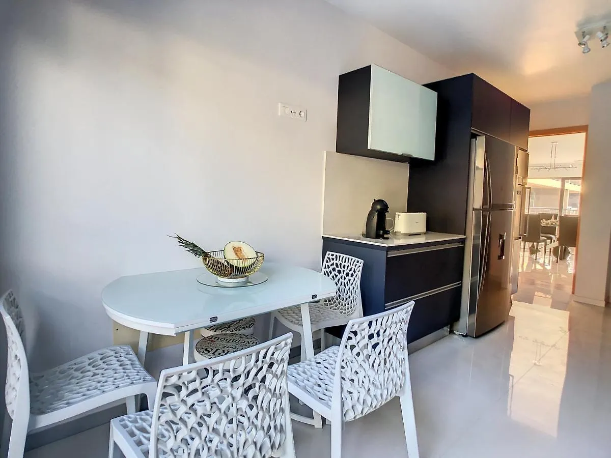 Deluxe Living By Lovelystay Funchal  Portugal
